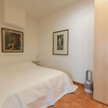 Appartement Lovely In Town